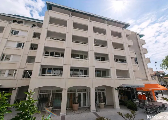 アパートホテル Le Trianon 3*