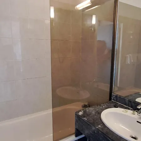 Le Trianon Ξενοδοχείο με διαμερίσματα 3*