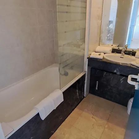 Ξενοδοχείο με διαμερίσματα Le Trianon