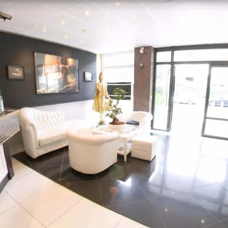 Le Trianon Αρασόν