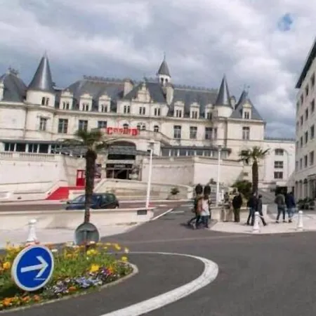 Le Trianon アパートホテル 3*