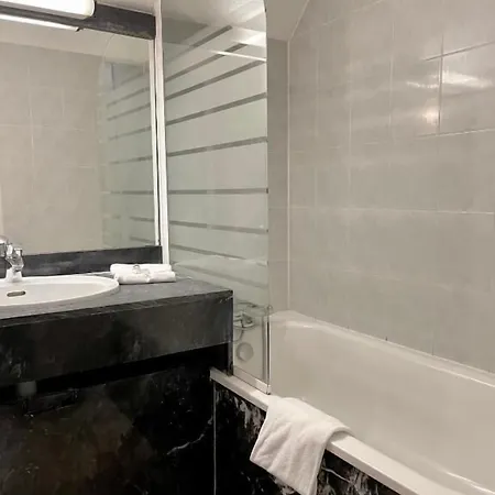 Le Trianon Αρασόν