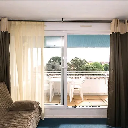 Le Trianon מלון דירות ארסשון