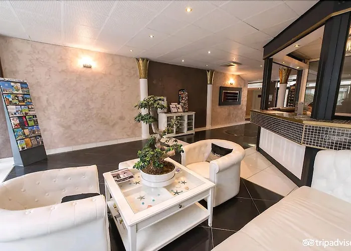 Le Trianon Aparthotel