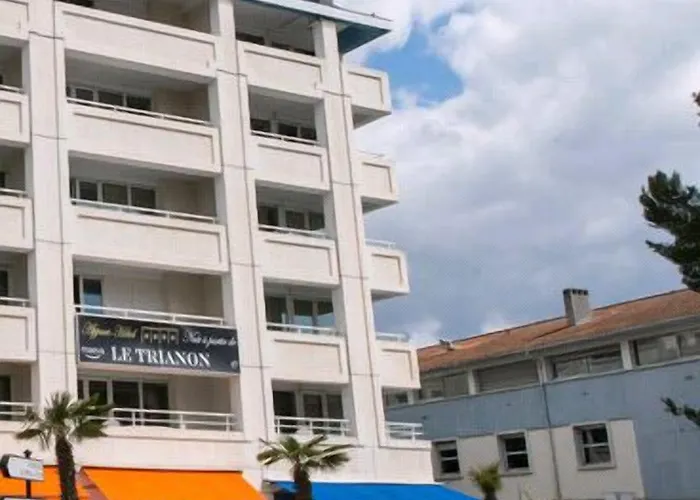 Aparthotel Le Trianon 3*