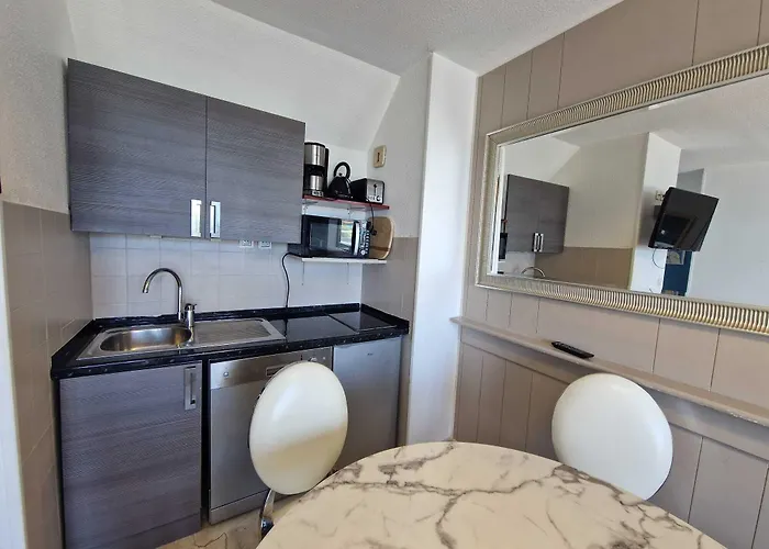 Le Trianon Aparthotel